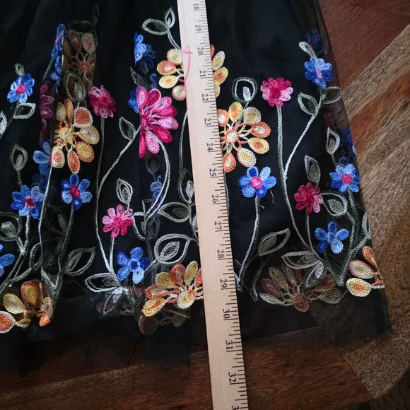 Women's SHEIN Black Multicolor Floral Embroidered Strapless Dress US M - Picture 6 of 8